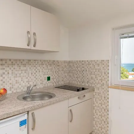 Apartment Beachfront Tkon