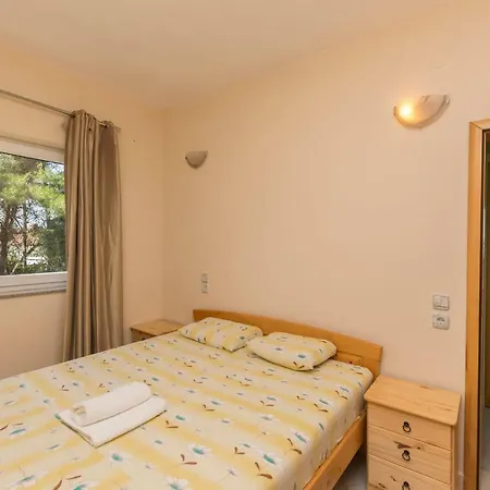 Beachfront Apartment Tkon