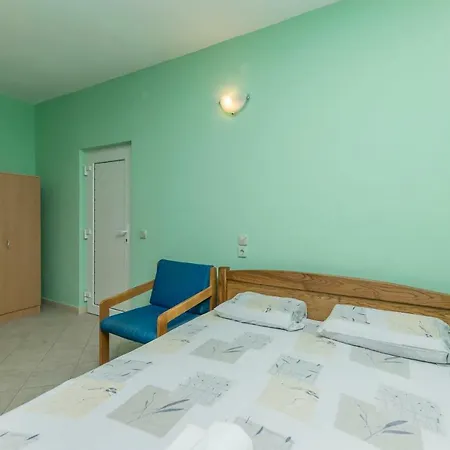 Apartment Beachfront Tkon