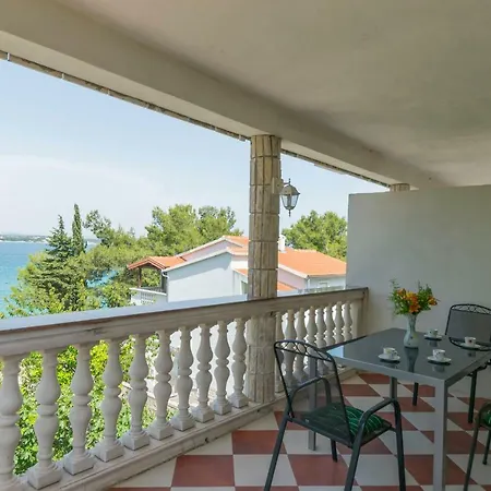 Beachfront Apartment Tkon